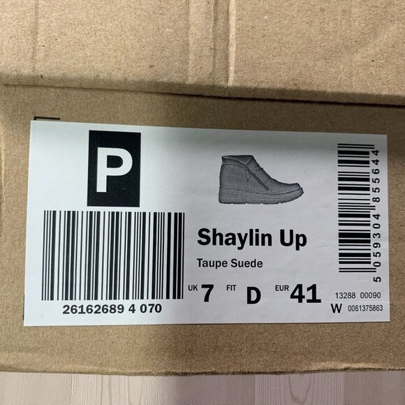 Clarks Shaylin Up Women's Taupe Suede Side Zip Ankle Boots Wedge Heel Sz 9.5D - Picture 4 of 9